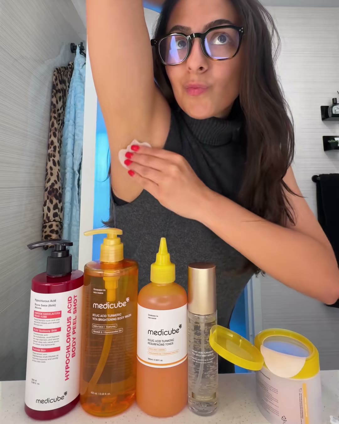 The full set on my counter. I am using a pad on the actual spot (medicube Kojic Acid Turmeric Clarifying Pad, Aerely Chacón)